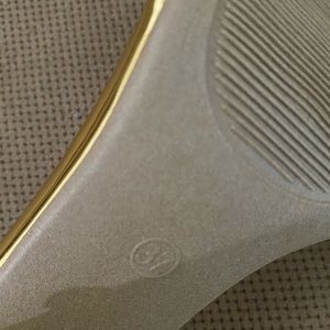 GOLD PLATFORMS BARELY USED, size 7